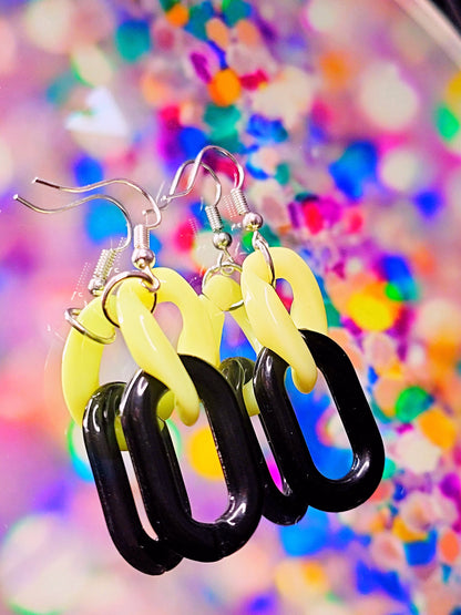 Neon link earrings (yellow)